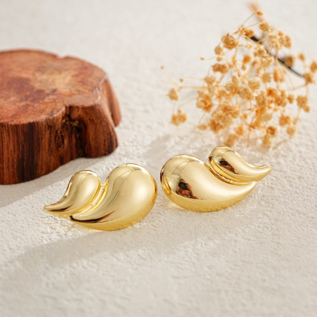 Modische und minimalistische, personalisierbare Ohrringe in Tropfenform – vielseitig einsetzbar