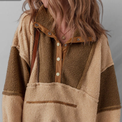 Two-tone Collage Polyester Fiber Sweatshirt