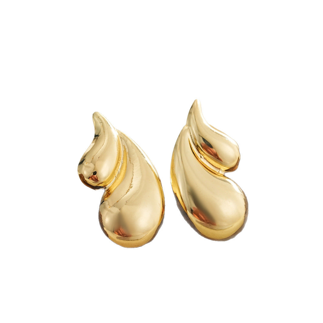 Modische und minimalistische, personalisierbare Ohrringe in Tropfenform – vielseitig einsetzbar